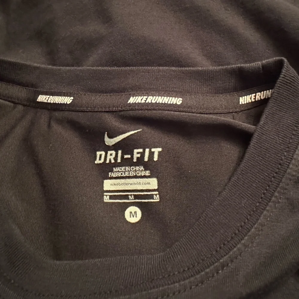 Nike Dri-fit Man vs Road tee, size M, great condition!!
